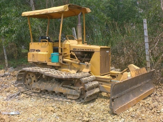 ขายแทรกเตอร์ Komatsu D20P รุ่น 5 สภาพพร้อมใช้ เจ้าของขายเอง