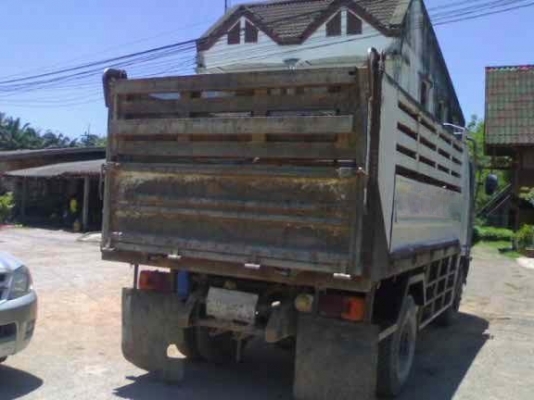 รถฮีโน่ 6 ล้อดั๊ม  175  แรงม้า ปี 53  รถวิ่ง 50000 กว่า กม.  สนใจติดต่อ 081 - 6079515