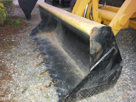 ขายรถตักหน้าขุดหลังCAT424 สภาพจากนอก ขายรถตักหน้าขุดหลังCAT424 สภาพจากนอก