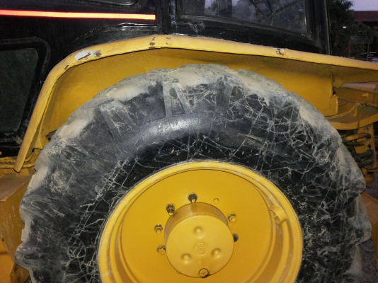 ขายรถตักหน้าขุดหลังCAT424 สภาพจากนอก ขายรถตักหน้าขุดหลังCAT424 สภาพจากนอก