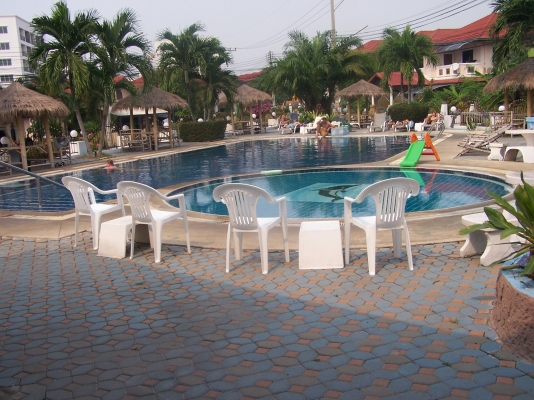 ขายกิจการ ร้านอาหาร บาร์ และสระว่ายน้ำ ตั้งอยู่ที่พัทยาใต้ ชลบุรี ขายกิจการ ร้านอาหาร บาร์ และสระว่ายน้ำ ตั้งอยู่ที่พัทยาใต้ ชลบุรี