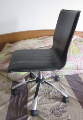 ขายเก้าอี้ office หนังแท้ ระบบโช้คอัพ ส่งตรงมาจาก Japan แข็งแรง ทนทาน