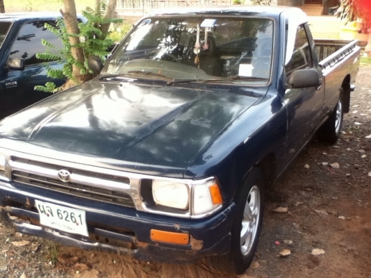 TOYOTA HILUX MIHGTY - X 2.5 MT ปี 34 รถสภาพดีเดิมๆไม่เคยมีอุบัติเหตุหนัก เครื่องแห้งแรงดี ภายในเก๋งสวยครบ แอร์เย็น ช่วงล่างดี ยางสภาพดีพร้อมใช้งานได้เลย เอกสารทะเบียนภาษีครบพร้อมโอน