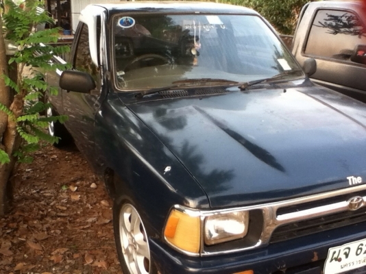 TOYOTA HILUX MIHGTY - X 2.5 MT ปี 34 รถสภาพดีเดิมๆไม่เคยมีอุบัติเหตุหนัก เครื่องแห้งแรงดี ภายในเก๋งสวยครบ แอร์เย็น ช่วงล่างดี ยางสภาพดีพร้อมใช้งานได้เลย เอกสารทะเบียนภาษีครบพร้อมโอน