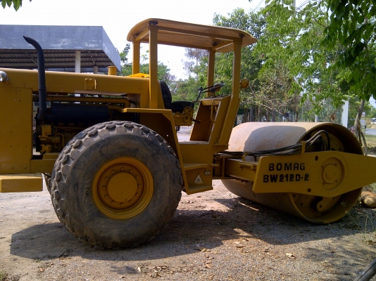 ขาย BOMAG BW212D-2