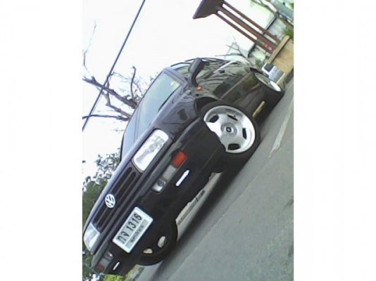 ขายVolkswagen Vento2.0มันหล่อมากสีงามใส้ 2ระบบAuto Lpg พร้อมใช้จบจบ130000Bath.