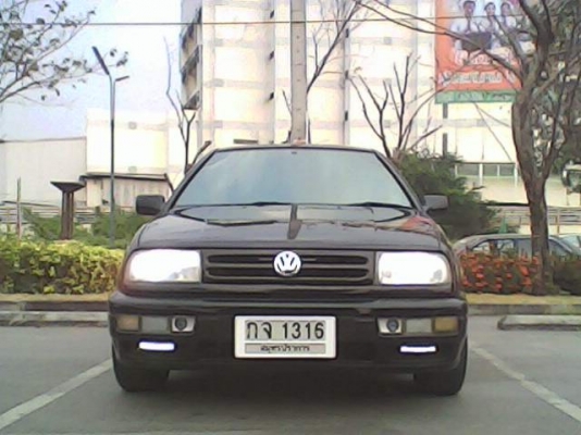 ขายVolkswagen Vento2.0มันหล่อมากสีงามใส้ 2ระบบAuto Lpg พร้อมใช้จบจบ130000Bath.