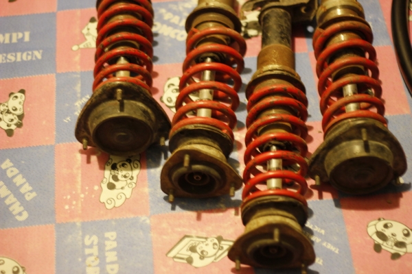 โช๊ค สตรัท 4 ต้น พร้อมสปริง เบ้าโช๊ค ครบ ครบ โช๊ค สตรัท 4 ต้น พร้อมสปริง เบ้าโช๊ค ครบ ครบ