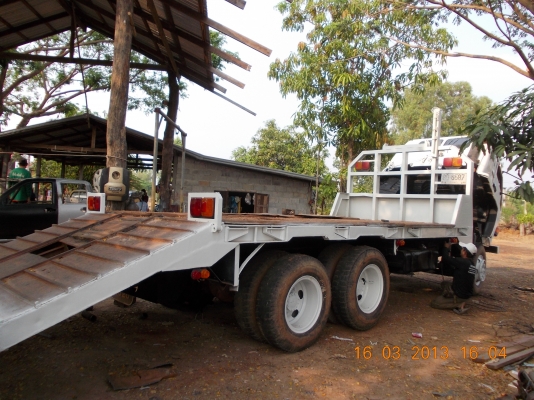 ขายเหมาสองคันรถบรรทุกแบคโคร และ รถไถคูโบต้า M 50000 su