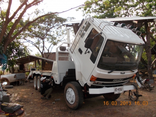 ขายเหมาสองคันรถบรรทุกแบคโคร และ รถไถคูโบต้า M 50000 su