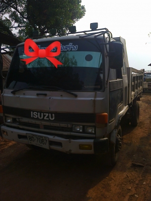 ขายรถ 6 ล้อดั้ม ISUZU ROCKY 175 แรงพวงมาลัยพาเวอร์เบรคทิฟฟี่เครื่องดีทะเบีนรเต็ม