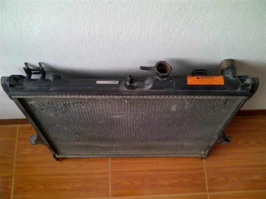 หม้อน้ำรถยนต์  isuzu เครื่อง 3000