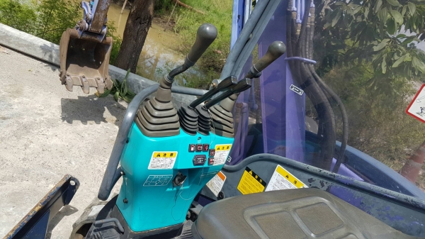 ขายด่วนรถแบคโฮHITACHIฮีตาชีEX15URเทียบเท่าPC15ครื่องดีปั่มแรงรถนอกเพิ่งนำเข้ามาใหม่ยังไม่เคยใช้งานในเมืองไทยเลย