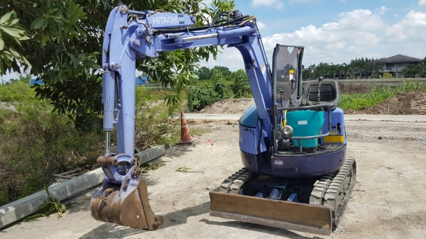 ขายด่วนรถแบคโฮHITACHIฮีตาชีEX15URเทียบเท่าPC15ครื่องดีปั่มแรงรถนอกเพิ่งนำเข้ามาใหม่ยังไม่เคยใช้งานในเมืองไทยเลย