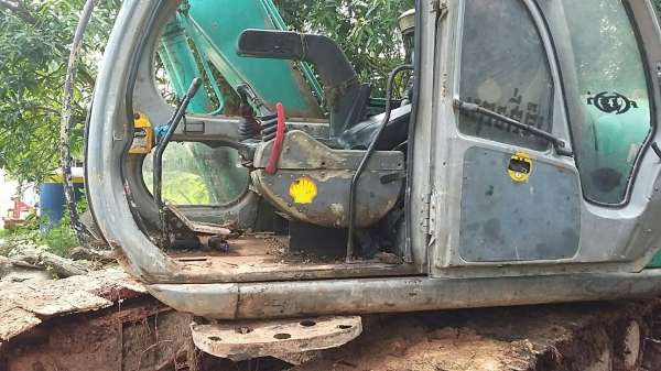 ขายด่วน รถแบ็คโฮ SK120-5 สภาพพร้อมใช้งาน ราคา 495,000