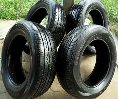 ยางขอบ17 โยโกฮาม่า 225-65-R17ลงพื้นปี15 (4เส้น 4,900)ดอกเพียบ