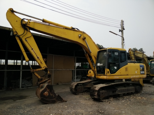 ลดราคาอีกคันรถแม็คโค KOMATSU PC200-7 รถสวยๆครับ เก่านอก มาชมมาลองรถก่อนได้เลย เครื่องดี เอวแน่น ใช้งานได้เลย