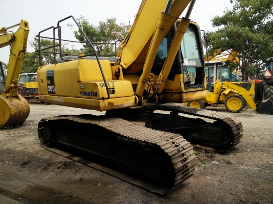 ลดราคาอีกคันรถแม็คโค KOMATSU PC200-7 รถสวยๆครับ เก่านอก มาชมมาลองรถก่อนได้เลย เครื่องดี เอวแน่น ใช้งานได้เลย