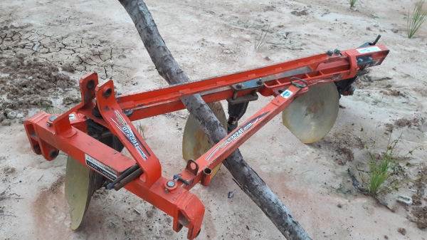 ขายรถไถL3608ใบมีดผาล4พร้อมใช้ครับ ขายรถไถL3608ใบมีดผาล4พร้อมใช้ครับ