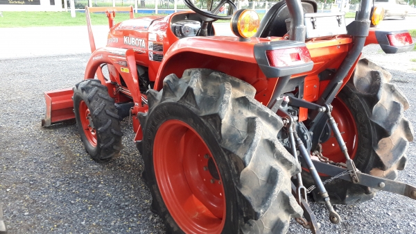 ขายรถไถL3608ใบมีดผาล4พร้อมใช้ครับ ขายรถไถL3608ใบมีดผาล4พร้อมใช้ครับ