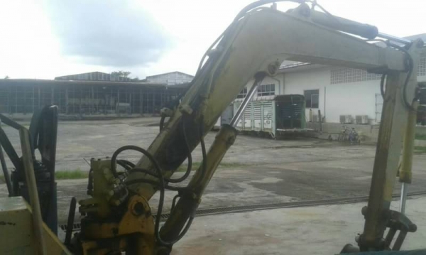 ขาย 185,000 KOMATSU PC30-5 คอนโทรลยาว เครื่องดี ปั้มแรง ช่วงล่างดี รถพร้อมใช้ รถอยู่ จ.กาฬสินธุ์ 090-772-3710 090-772-3708 ขาย 185,000 KOMATSU PC30-5 คอนโทรลยาว เครื่องดี ปั้มแรง ช่วงล่างดี รถพร้อมใช้ รถอยู่ จ.กาฬสินธุ์ 090-772-3710 090-772-3708