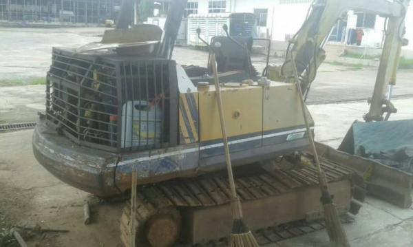 ขาย 185,000 KOMATSU PC30-5 คอนโทรลยาว เครื่องดี ปั้มแรง ช่วงล่างดี รถพร้อมใช้ รถอยู่ จ.กาฬสินธุ์ 090-772-3710 090-772-3708 ขาย 185,000 KOMATSU PC30-5 คอนโทรลยาว เครื่องดี ปั้มแรง ช่วงล่างดี รถพร้อมใช้ รถอยู่ จ.กาฬสินธุ์ 090-772-3710 090-772-3708