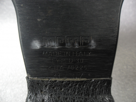 พวงมาลัย momo