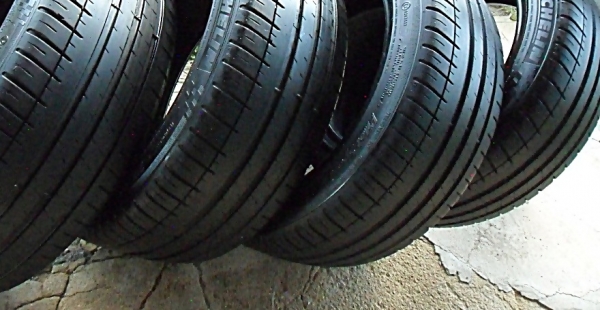 ยางขอบ17  มิชลิน 215-45-R17ลงพื้นปี15 (4เส้น4,800)