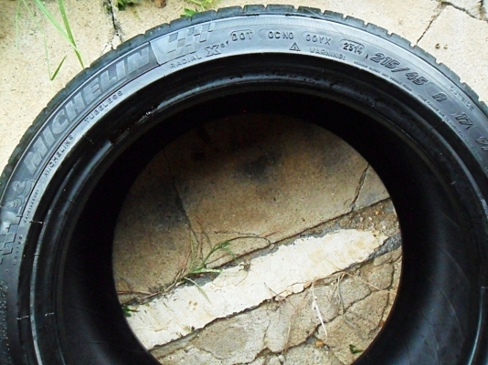 ยางขอบ17  มิชลิน 215-45-R17ลงพื้นปี15 (4เส้น4,800)