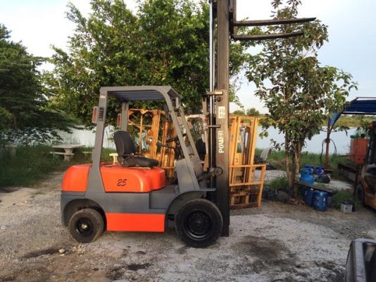 ct power 2.5ton เครื่องนิสสัน เบนซิน ยางตัน พร้อมใช้ เก่าญี่ปุ่น