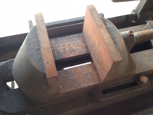 ขายเลื่อย Hero รุ่นใหญ่ 16นิ้ว สภาพสวยจอดนาน แท่นแน่นๆ อุปกรณ์ครบ ขายเลื่อย Hero รุ่นใหญ่ 16นิ้ว สภาพสวยจอดนาน แท่นแน่นๆ อุปกรณ์ครบ