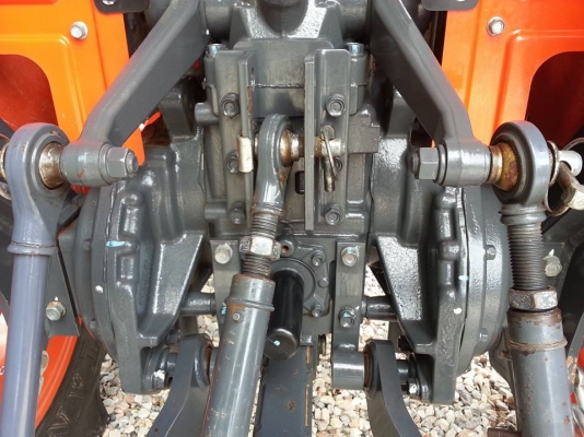 คูโบต้า L3608SP 4 WD พร้อมใบมีดตราช้าง 451 ชั่วโมง ปี 2557