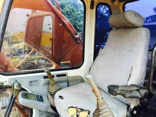 ขาย 1,050,000 DOOSAN 220LCV  เครื่องดี ปั๊มแรง ช่วงล่างเต็ม รถพร้อมใช้ เอกสารเล่มทะเบียน รถสวยพร้อมใช้   รถอยู่ จ.ปทุมธานี  090-772-3710 090-772-3708