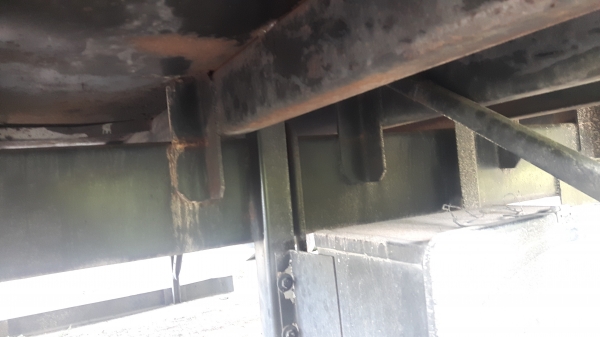 ขายครับ..กระบะล่อง สามมิตรแท้ๆ 5.65 เมตร