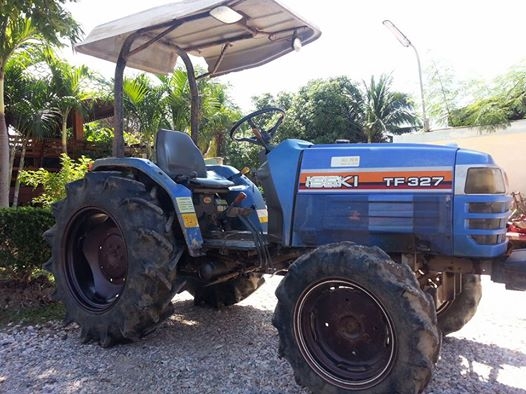 อิเซกิ TF327 4 WD พร้อมผานพรวน พวงมาลีััยเพาเวอร์  เครื่อง เกียร์ ไฮโดรลิกดี อิเซกิ TF327 4 WD พร้อมผานพรวน พวงมาลีััยเพาเวอร์  เครื่อง เกียร์ ไฮโดรลิกดี
