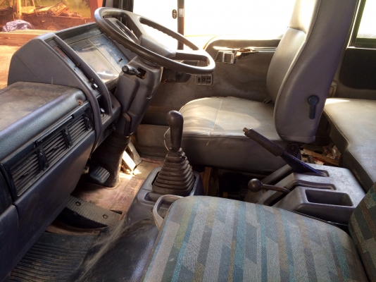 ขายด่วน รถสิบล้อสองเพลาดั้มพ์ HINO FM 3H 195 สภาพดีมาก พร้อมขาย พร้อมใช้งาน เอกสารพร้อม