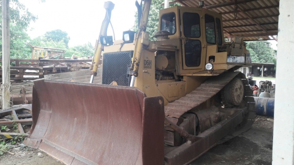 ขายรถแทรกเตอร์ CAT D6H SERIES II รถสวยมาก เอกสารเล่มท   ะเบียน ตู้เก๋ง มีแอร์ เกรยร์ท๊อค ตีน   ไก่  ช่วงล้าง 90\% ราคา.1350000 ต่อรอง
