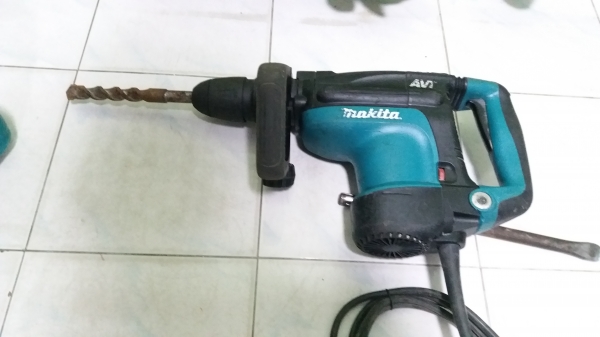 สว่านและสกัดระบบโรตารี่ makita มีระบบAVTลดและสั่นสะเทือน สว่านและสกัดระบบโรตารี่ makita มีระบบAVTลดและสั่นสะเทือน