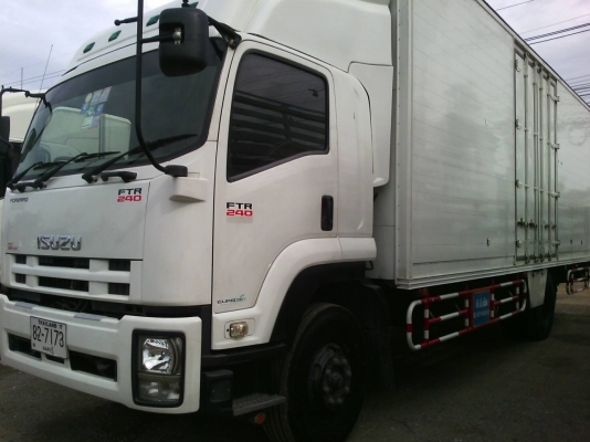 ขายรถบรรทุกหกล้อ ISUZU เครื่อง 240 แรง ปี 54 ตู้แห้งช่วงยาว 7.50 เมตร ทะเบียนพร้อม