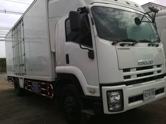 ขายรถบรรทุกหกล้อ ISUZU เครื่อง 240 แรง ปี 53 ตู้แห้งช่วงยาว 7.50 เมตร ทะเบียนพร้อม