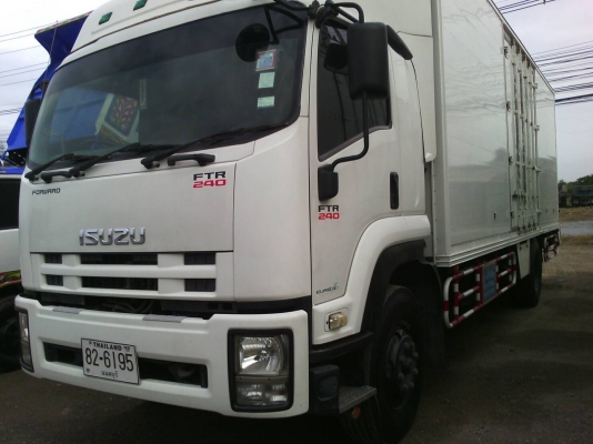 ขายรถบรรทุกหกล้อ ISUZU เครื่อง 240 แรง ปี 53 ตู้แห้งช่วงยาว 7.50 เมตร ทะเบียนพร้อม