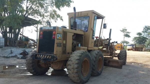ขายรถเกรด CAT 140-G เครื่อง 72.V ซีเรี้ยล 07800 กว่า สะภาพ พร้อมใช้ ราคา.1900000 ต่อรอง