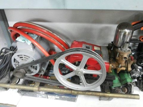 ขายปั๊มพ่นยา 10,000 บาท/0835662999