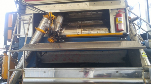 ขายรถเกี่ยวตู้แอร์ใหม่ ขายรถเกี่ยวตู้แอร์ใหม่