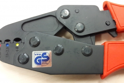 ขายคีมย้ำสายไฟYYT-1 MADE IN TAIWAN.ใหม่เก่าเก็บระบบAUTO งานดี