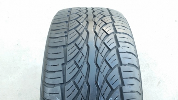 ขายยาง265/50/20 ปี 0512 FALKEN  2 เส้น