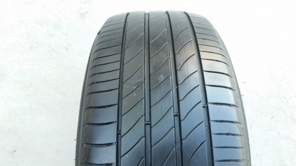 ขายยาง205/55/16 ปี 0215 MICHERLIN 3ST 4 เส้น ขายยาง205/55/16 ปี 0215 MICHERLIN 3ST 4 เส้น