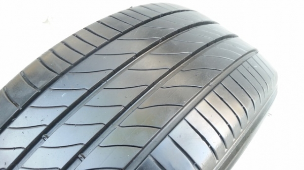 ขายยาง205/55/16 ปี 0215 MICHERLIN 3ST 4 เส้น ขายยาง205/55/16 ปี 0215 MICHERLIN 3ST 4 เส้น