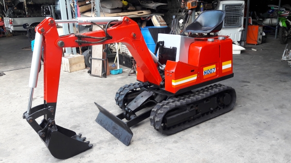 รถขุดเล็ก N007 นำเข้าจากญี่ปุ่น