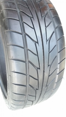ขายยาง225/40/18 ปี 14 NITTO NT555 4 เส้น